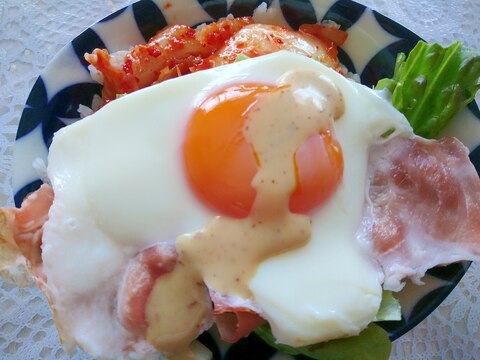 ベーコンエッグ丼